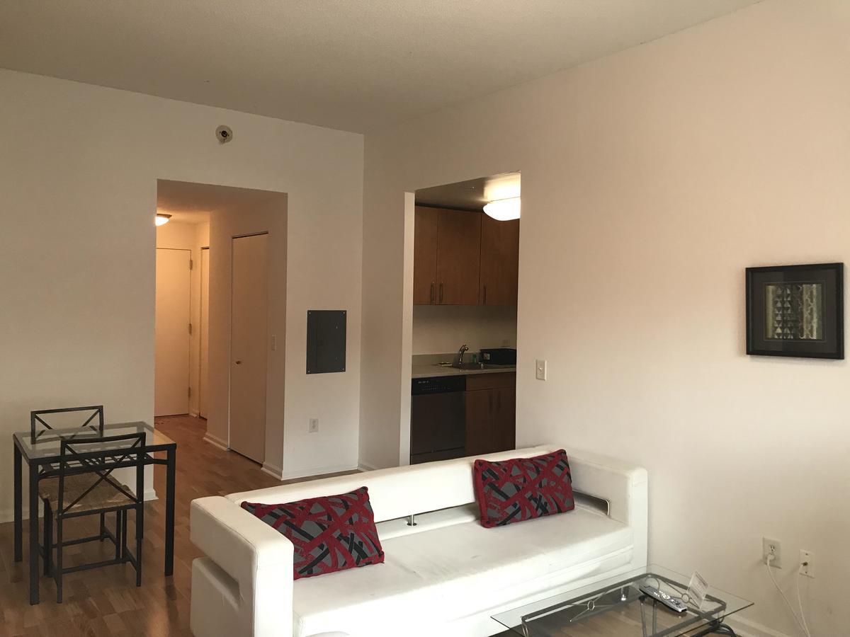 Downtown Luxury Suites ジャージーシティ エクステリア 写真